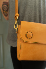 Load image into Gallery viewer, Lu23 Satchel in Natural Vegtan