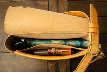 Load image into Gallery viewer, Lu23 Satchel in Natural Vegtan