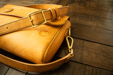 Load image into Gallery viewer, Lu23 Satchel in Natural Vegtan