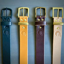 Load image into Gallery viewer, From left to right: Black English Bridle, English Tan, Dark Brown, Natural Vegtan
