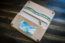 Load image into Gallery viewer, The Crow | Women’s Wallet in Marbled And Natural Vegtan